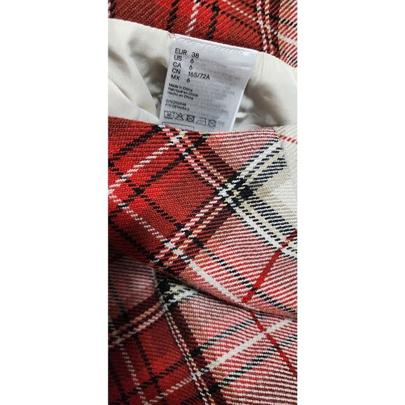 H&M Red Plaid Short Mini Skirt Womens Size 6 - Picture 4 of 6
